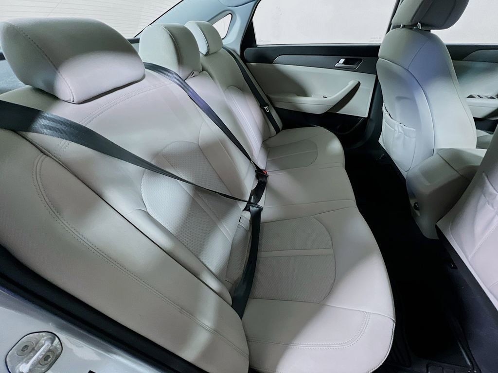 Used 2016 Hyundai Sonata SE image 24