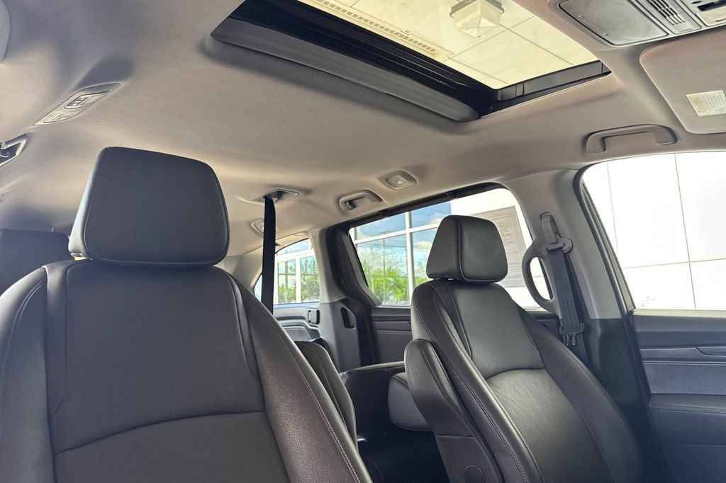 Used 2023 Honda Odyssey EX-L image 19