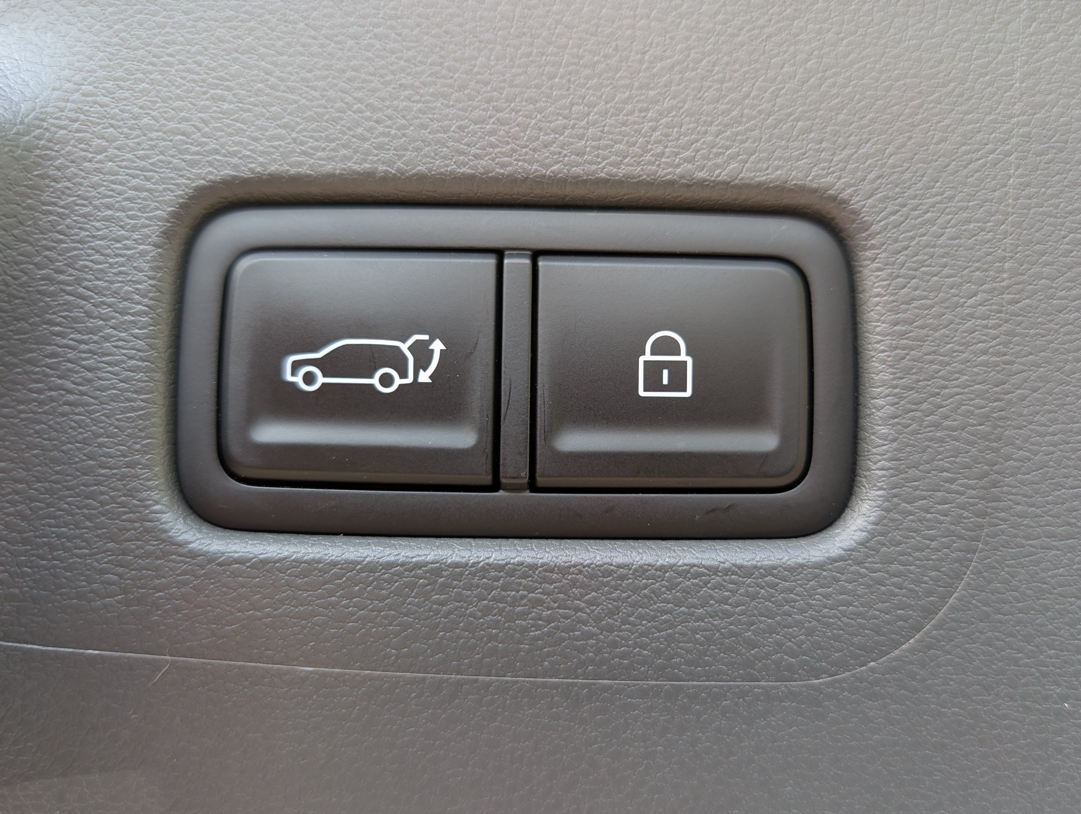 Used 2026 Hyundai Santa Fe SEL AWD/4WD image 14
