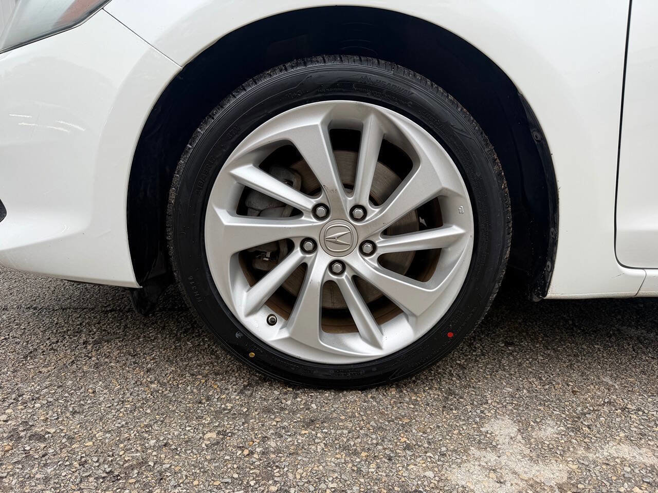 Used 2017 Acura ILX FWD image 39