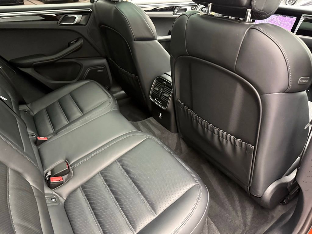 Used 2024 Porsche Macan S image 31