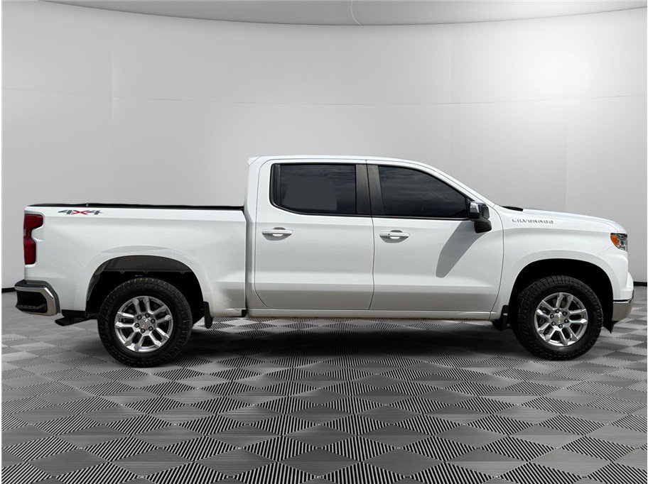 Used 2023 Chevrolet Silverado 1500 LT AWD/4WD image 6