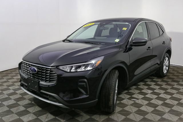 Used 2023 Ford Escape Active w/ Tech Pack #1 AWD/4WD image 5