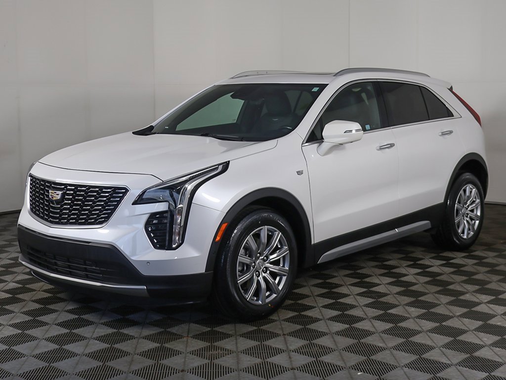 Used 2022 Cadillac XT4 Premium Luxury w/ Enhanced Visibility Package image 11