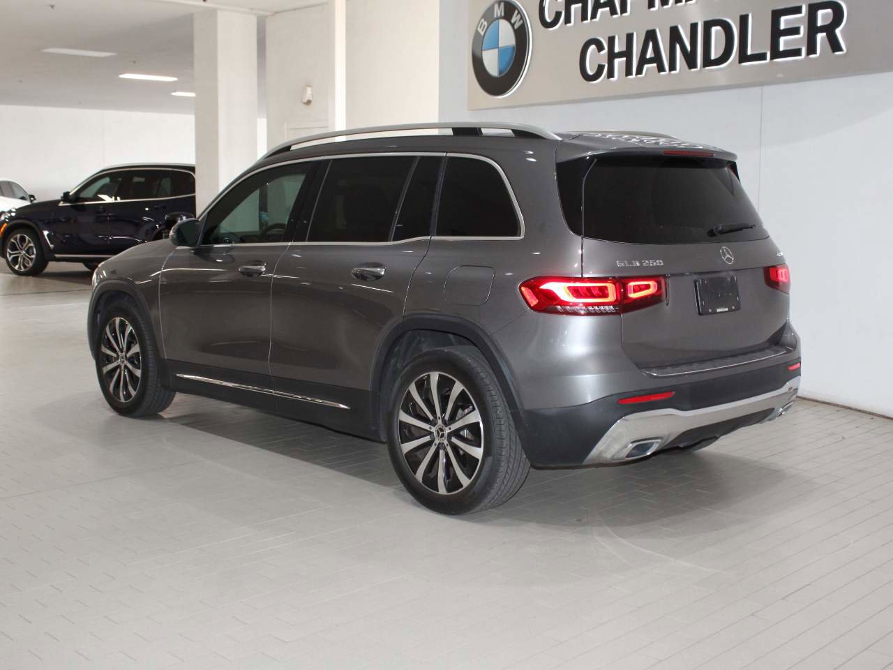 Used 2022 Mercedes-Benz GLB 250 4MATIC image 5