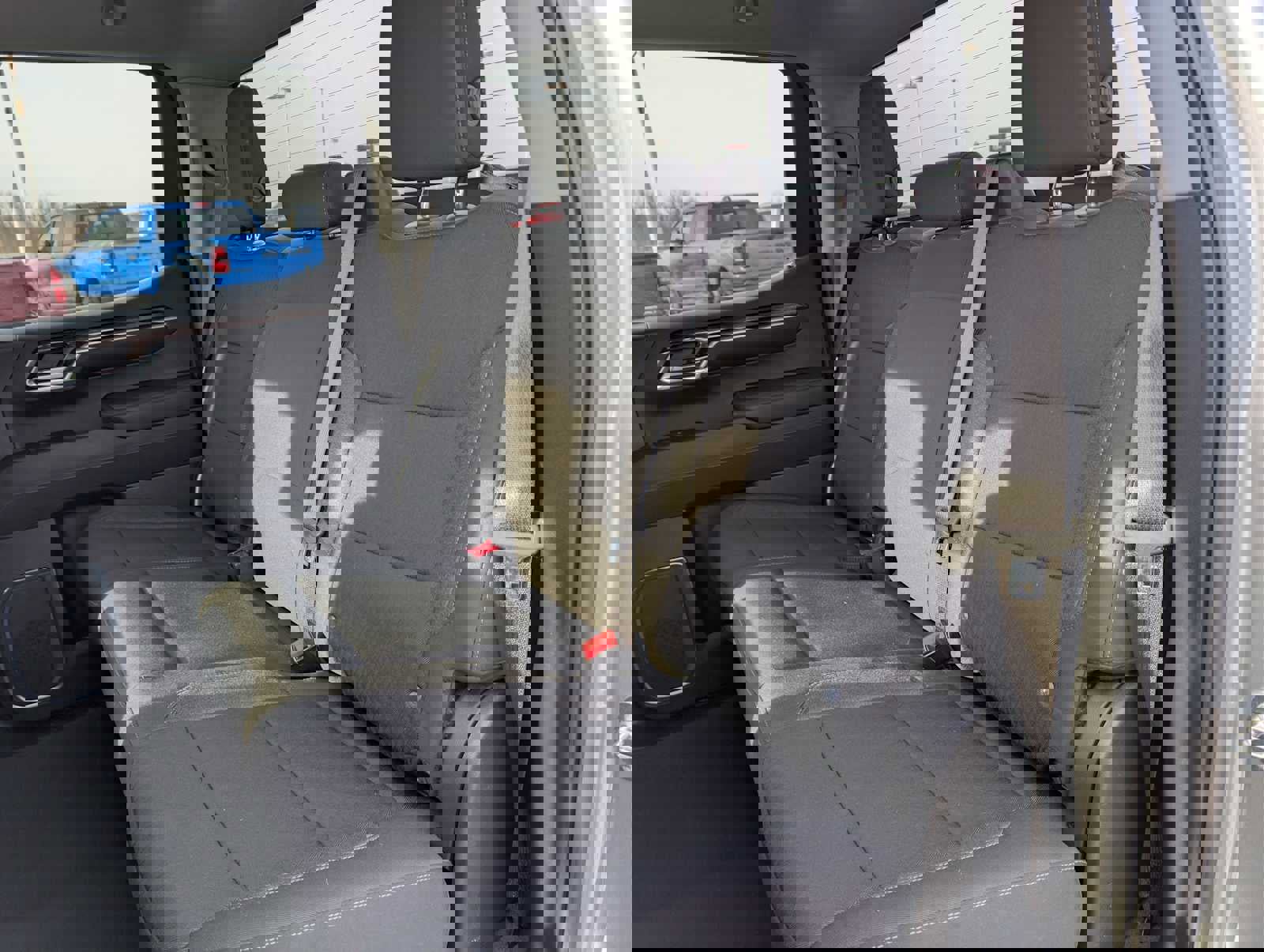 Used 2024 GMC Sierra 1500 SLE w/ X31 Off-Road Package image 17