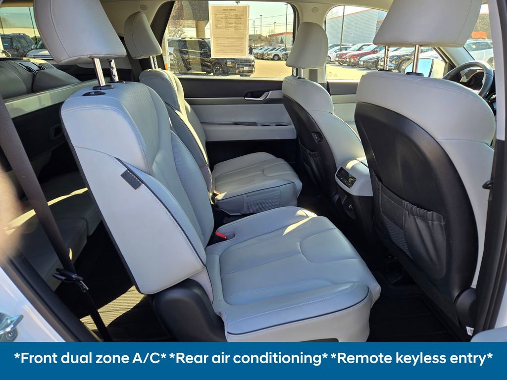 Used 2023 Hyundai Palisade SEL image 16