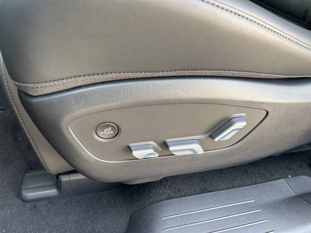 New 2026 Hyundai Ioniq 9 Limited w/ Tow & Go Package image 26