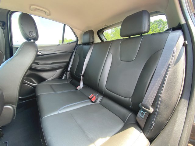 Used 2025 Buick Encore GX Sport Touring FWD image 22
