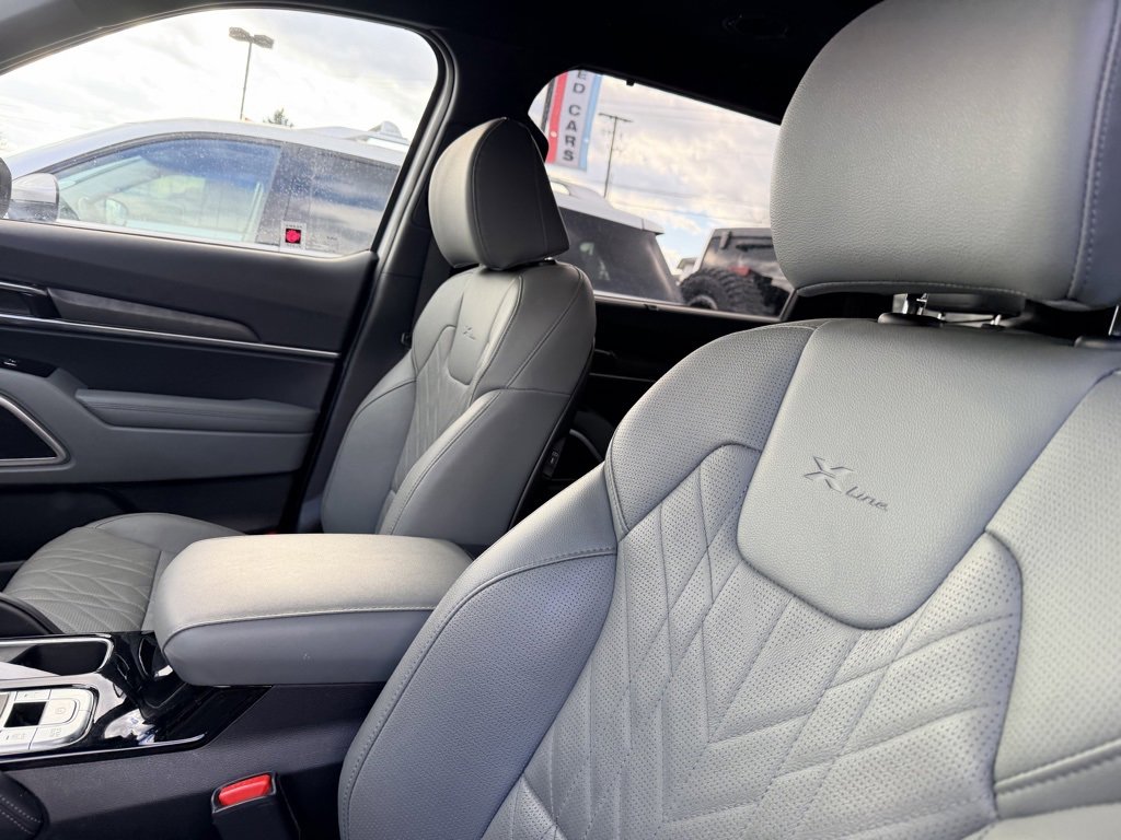 Used 2023 Kia Telluride EX X-Line image 28