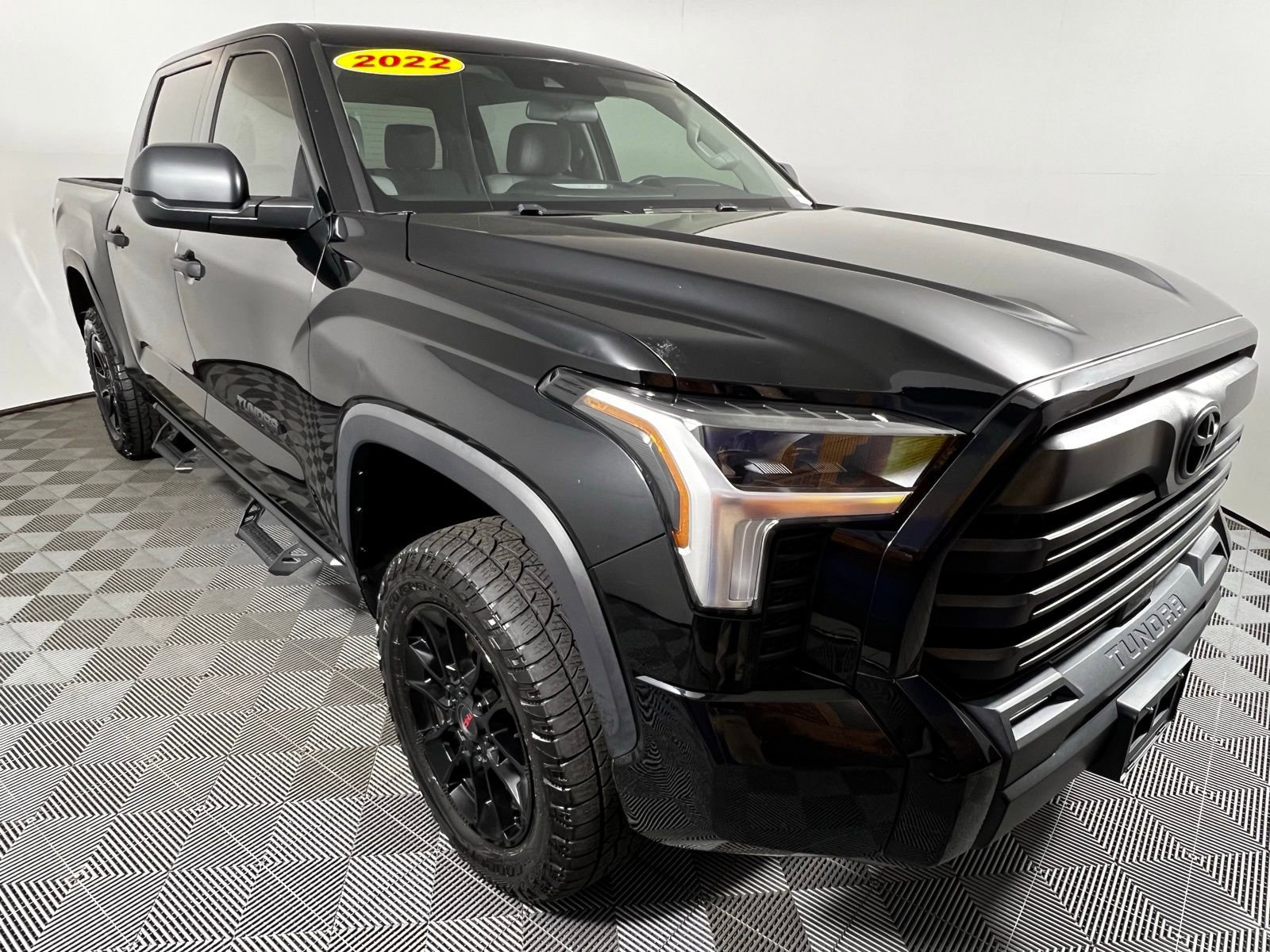 Used 2022 Toyota Tundra SR5 image 3