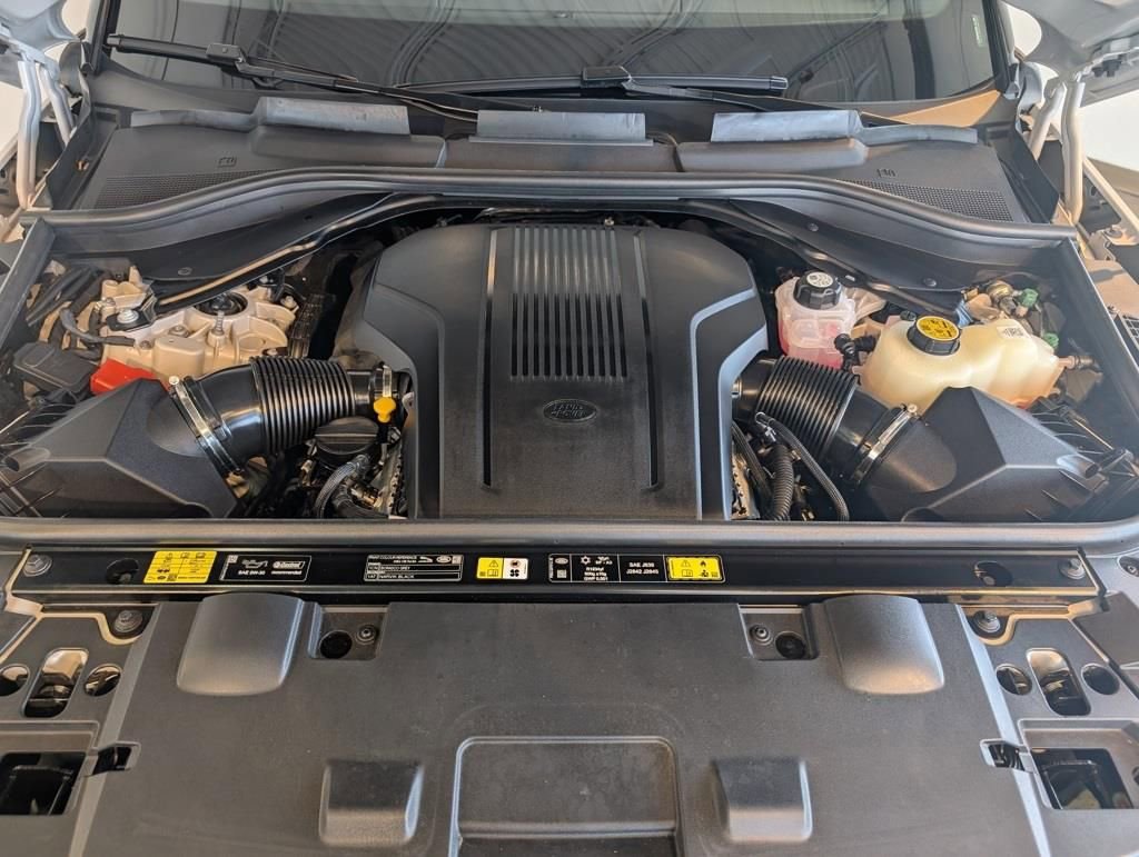 Used 2025 Land Rover Range Rover Sport Dynamic SE image 32