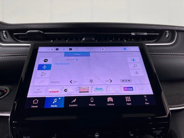 Used 2025 Jeep Grand Cherokee Limited AWD/4WD image 29