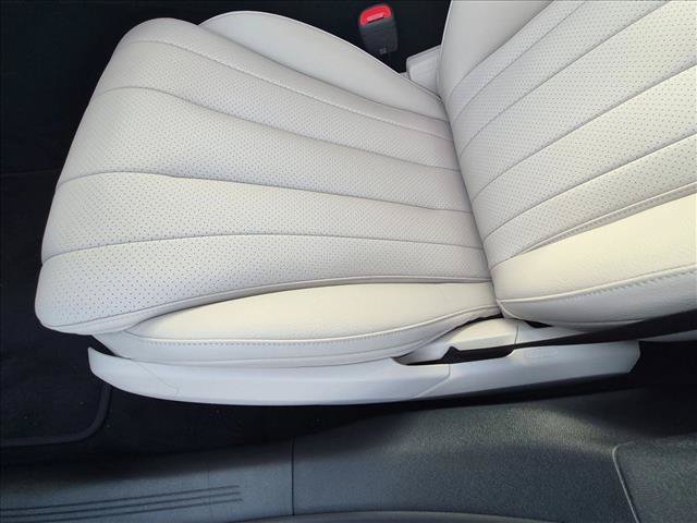 New 2027 Mercedes-Benz E 450 4MATIC Sedan image 4