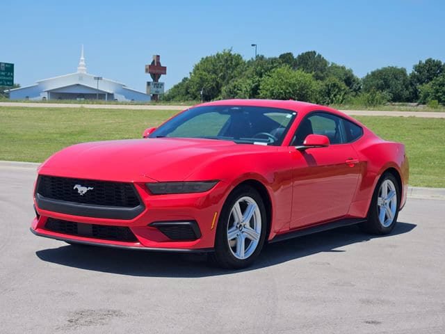 Used 2026 Ford Mustang Premium RWD image 3