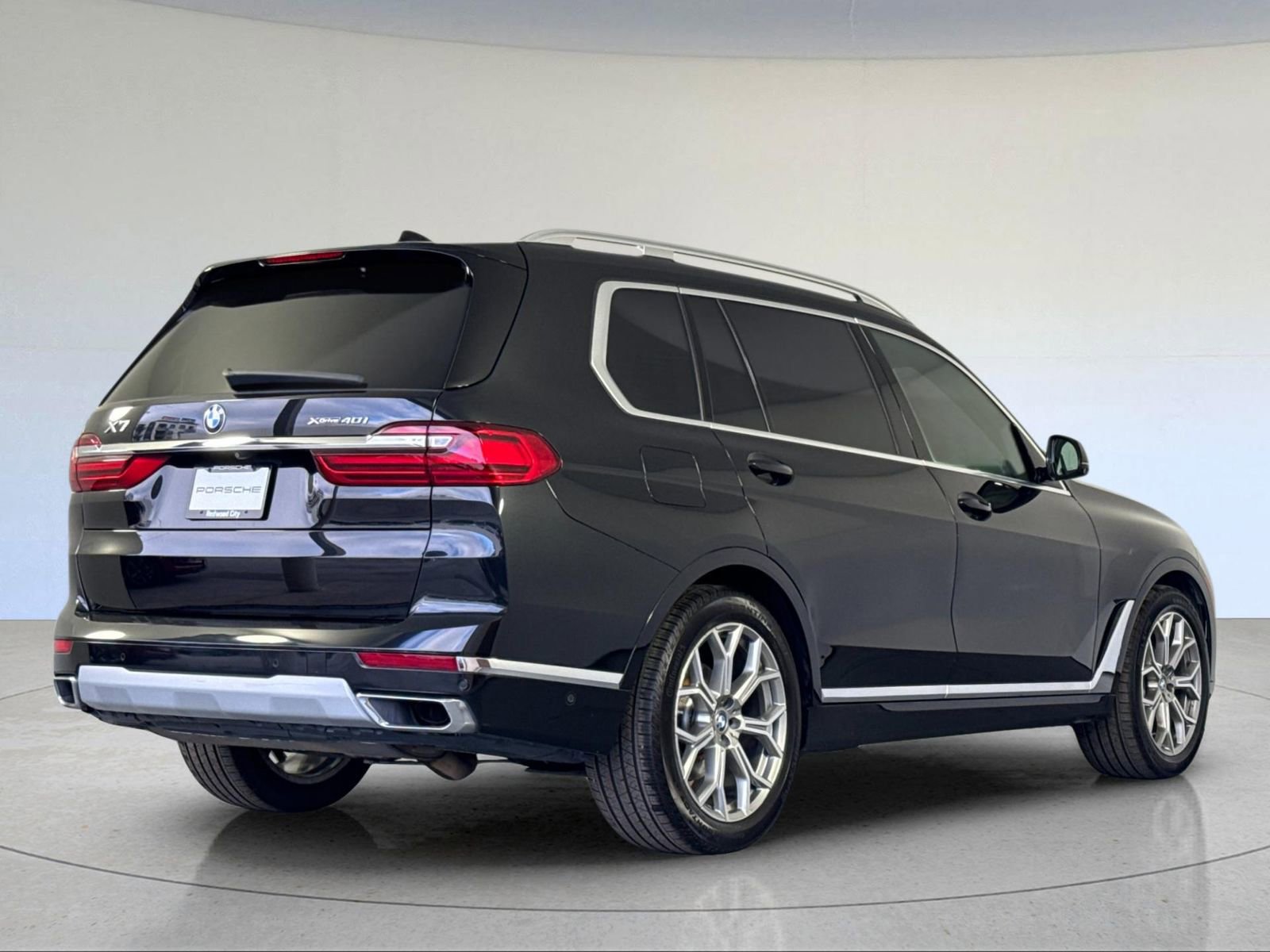 Used 2021 BMW X7 xDrive40i w/ Premium Package image 8