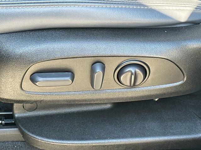 Used 2023 Buick Enclave Essence w/ Experience Buick Package AWD/4WD image 42