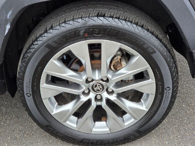 Used 2024 Toyota RAV4 XLE Premium w/ Weather Package AWD/4WD image 15