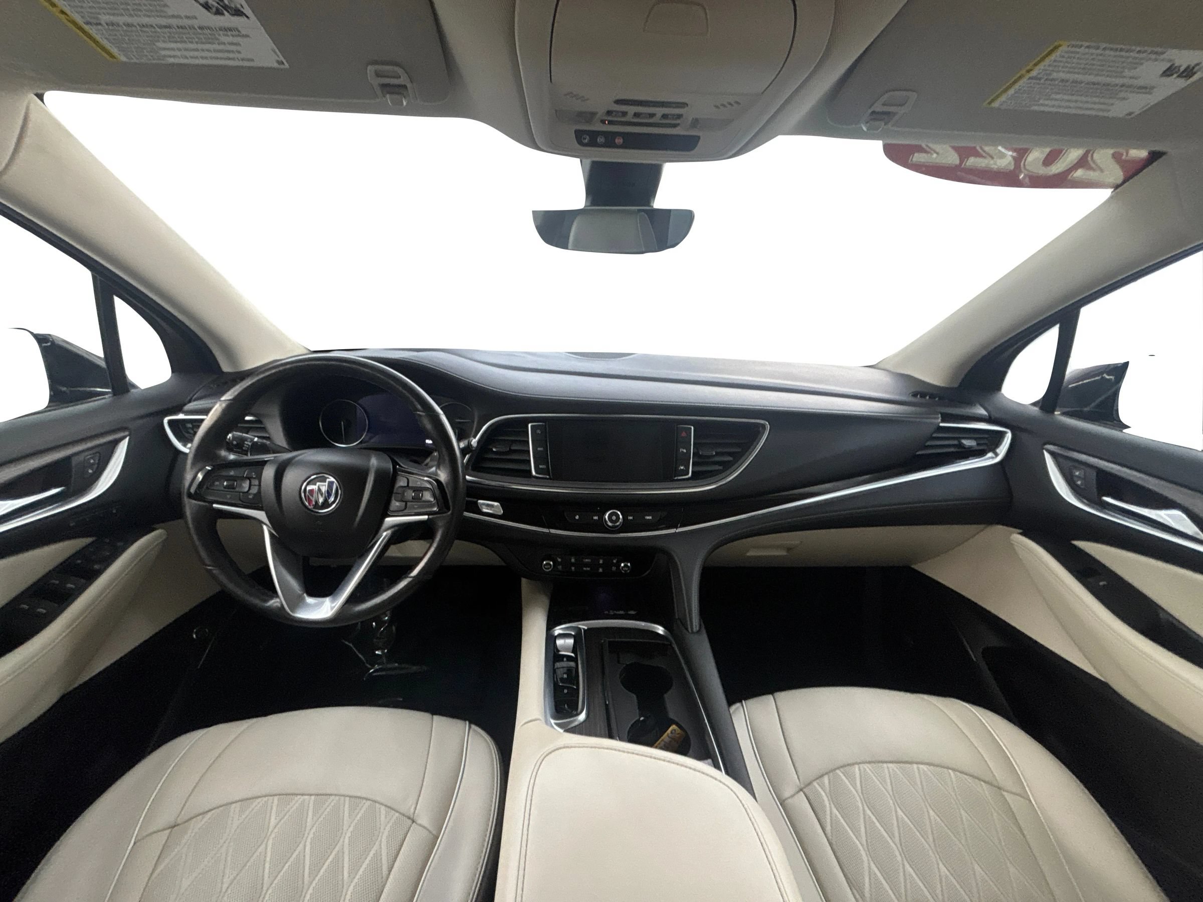 Used 2022 Buick Enclave Avenir w/ Avenir Technology Package AWD/4WD image 17
