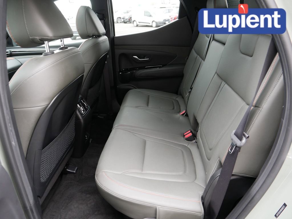 Used 2024 Hyundai Santa Cruz Limited image 15