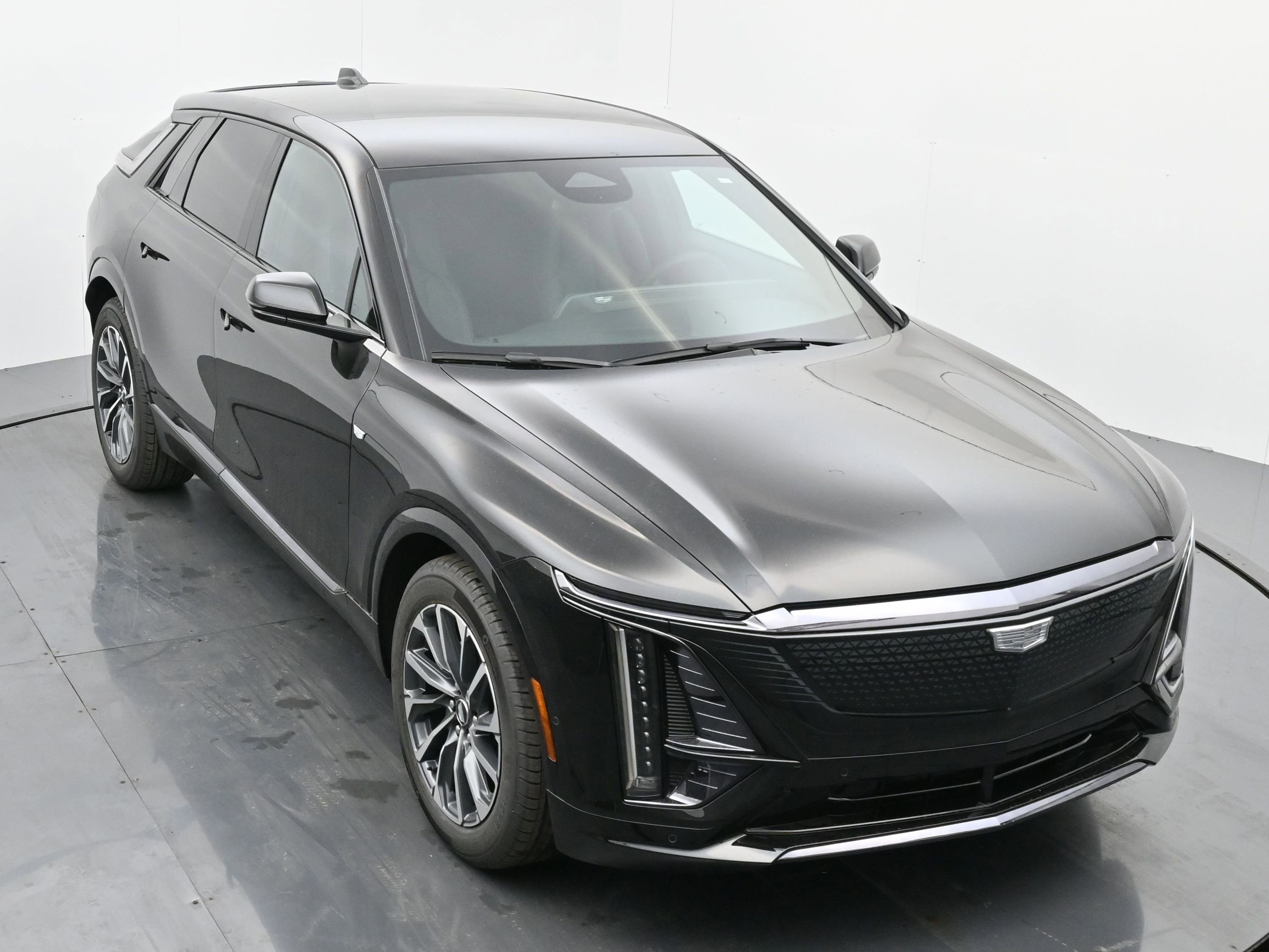 New 2025 Cadillac Lyriq Sport image 30