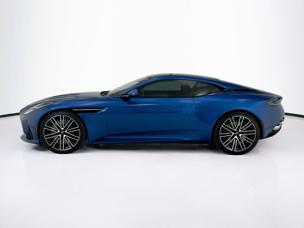 Used 2025 Aston Martin DB12 Coupe RWD image 8