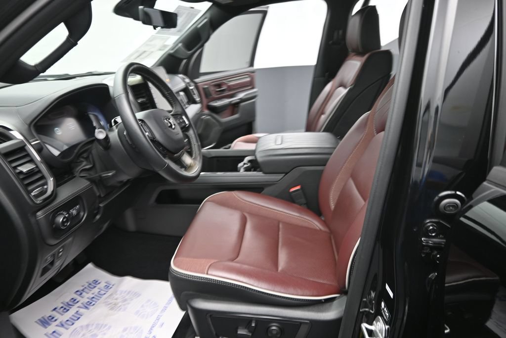 Used 2025 RAM 1500 Limited AWD/4WD image 21