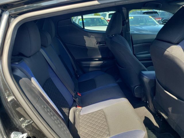 Used 2021 Toyota C-HR XLE FWD image 9