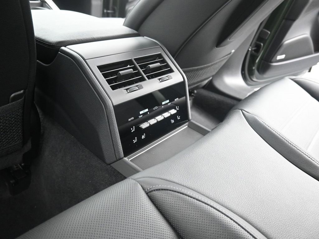 New 2025 Porsche Panamera image 28