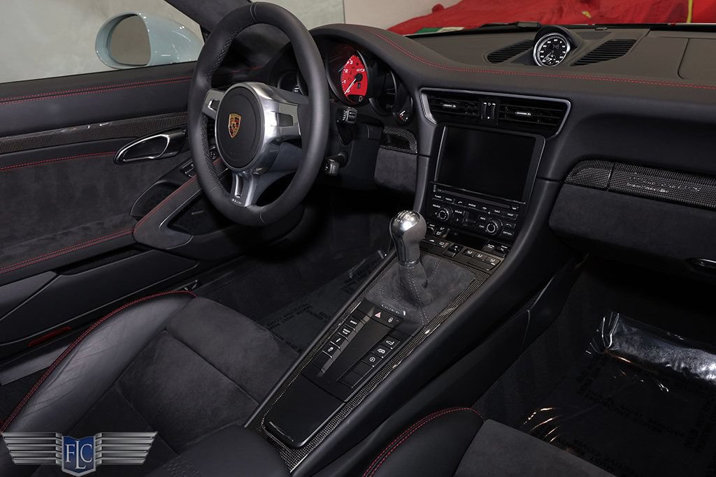 Used 2016 Porsche 911 Carrera GTS image 25