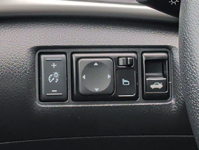 Used 2019 Nissan Sentra SV FWD image 25