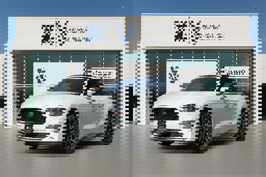 Used 2022 Ford Mustang Premium image 1