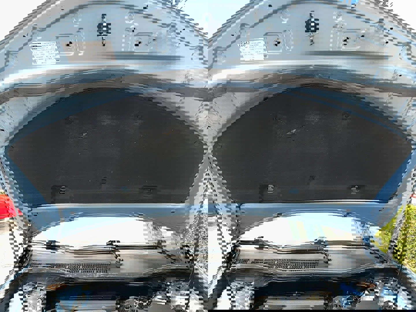 Used 2012 Toyota Camry L image 24