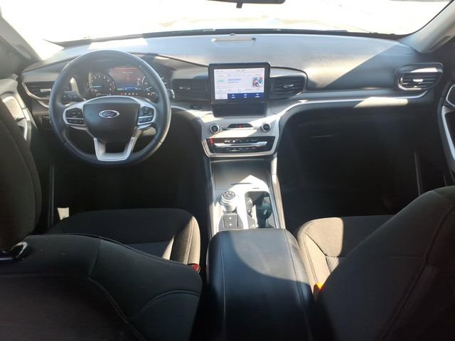 Used 2024 Ford Explorer XLT image 14