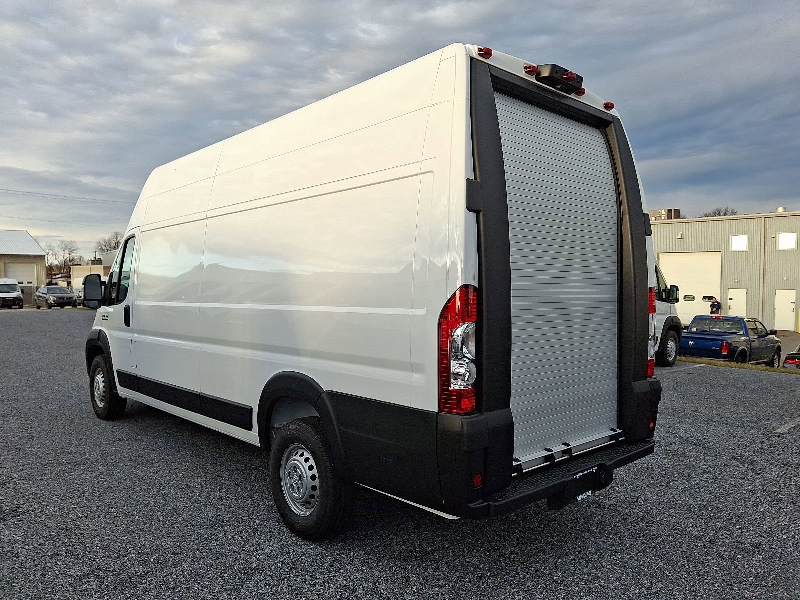 New 2025 RAM ProMaster 3500 w/ Roll-Up Rear Door Package image 3