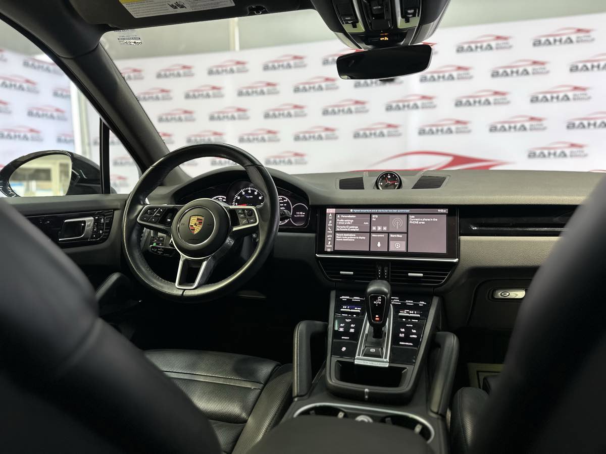 Used 2021 Porsche Cayenne image 18