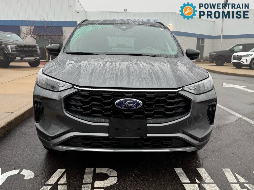 Used 2024 Ford Escape ST-Line w/ Tech Pack #1 AWD/4WD image 2