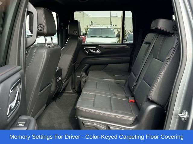 Used 2022 Chevrolet Suburban RST image 18