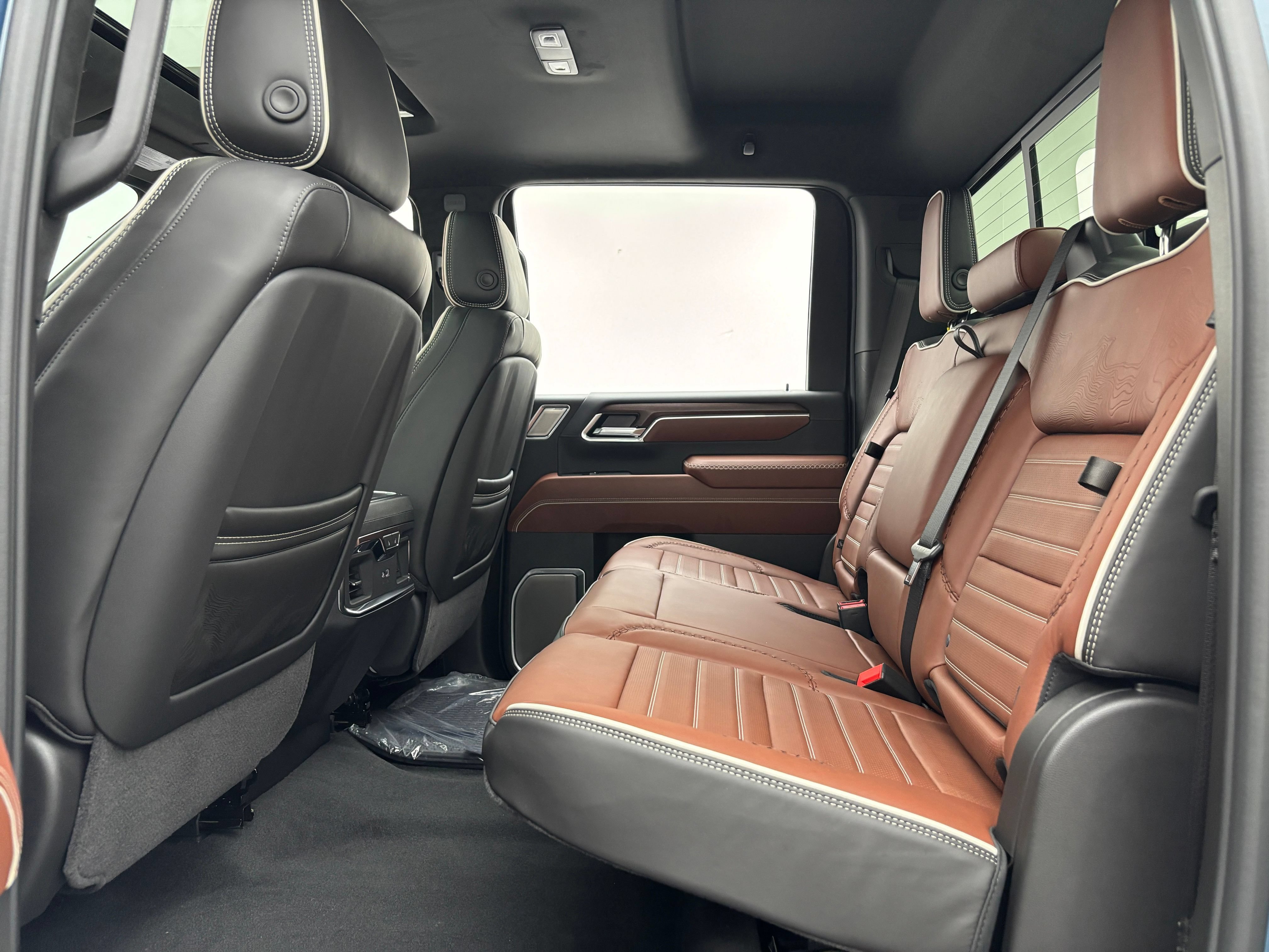 New 2026 GMC Sierra 2500 Denali Ultimate AWD/4WD image 46