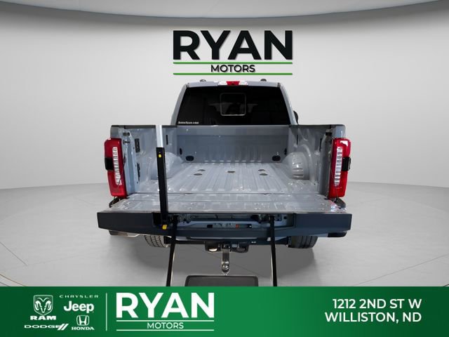 Used 2024 Ford F250 Lariat w/ Sport Appearance Package image 19