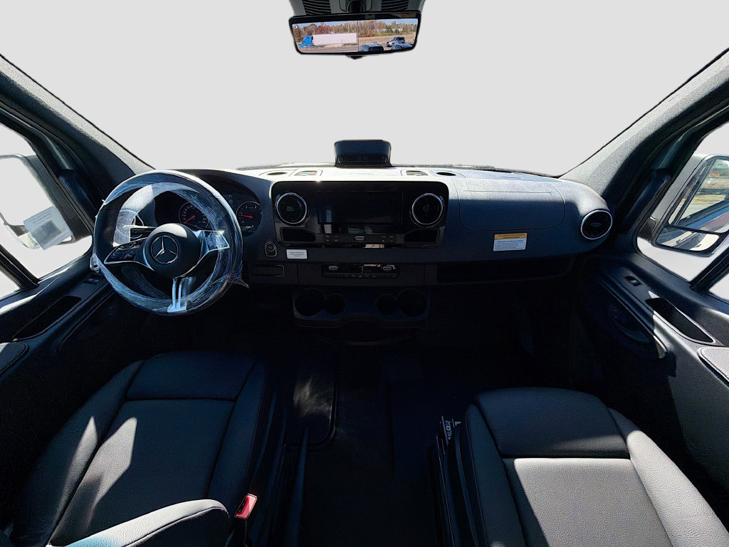 New 2026 Mercedes-Benz Sprinter 2500 image 8