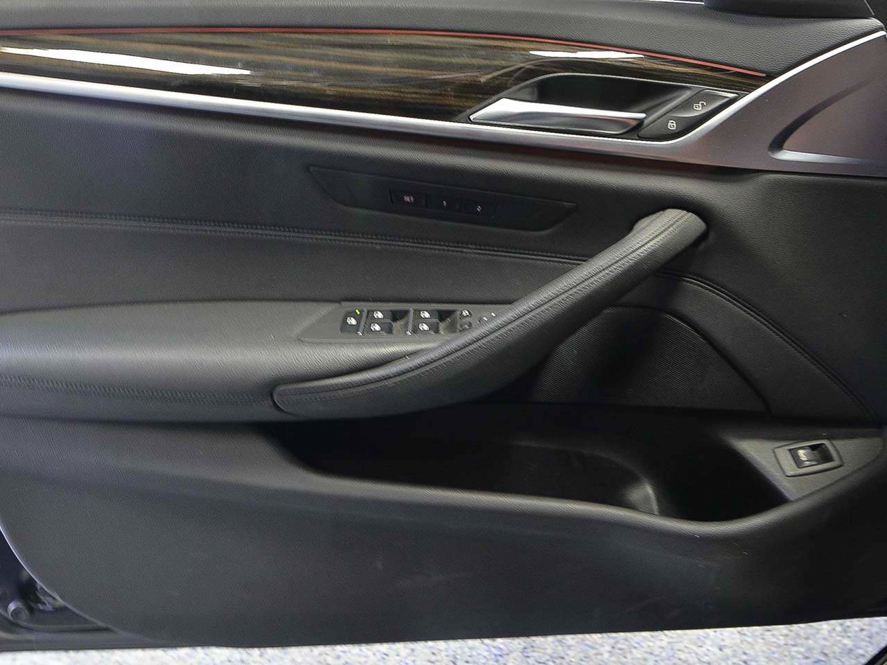 Used 2019 BMW 530i xDrive AWD/4WD image 6