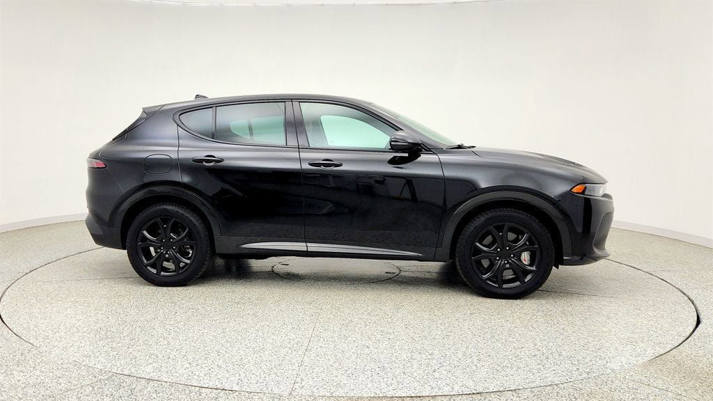 Used 2024 Dodge Hornet R/T Plus w/ R/T Blacktop Package AWD/4WD image 4
