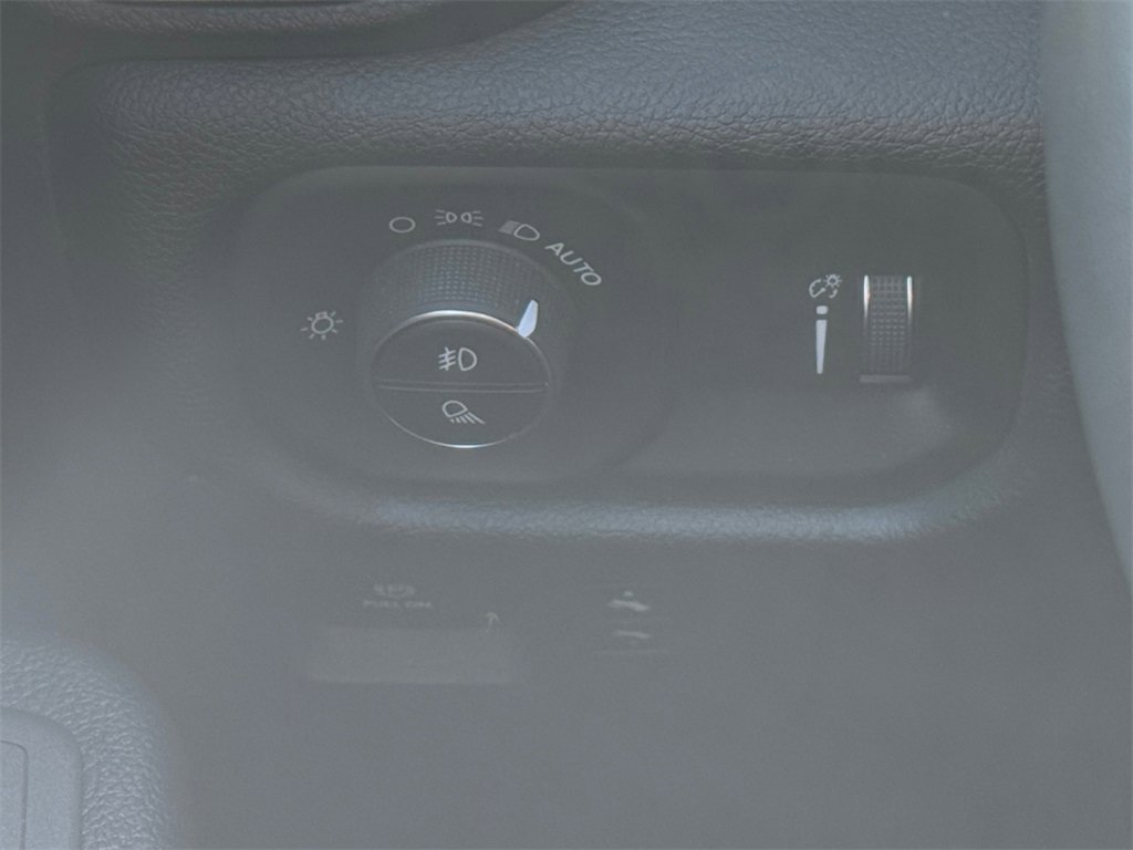 Used 2023 RAM 1500 Big Horn image 23