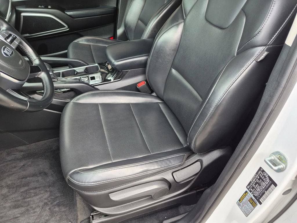 Used 2020 Kia Telluride LX AWD/4WD image 22