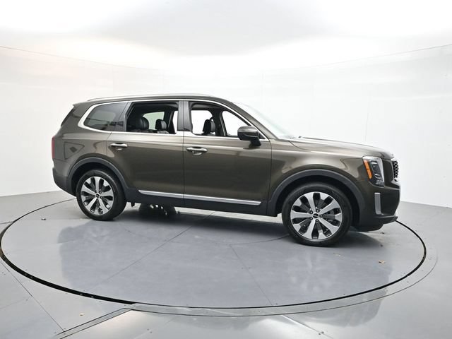 Used 2022 Kia Telluride S