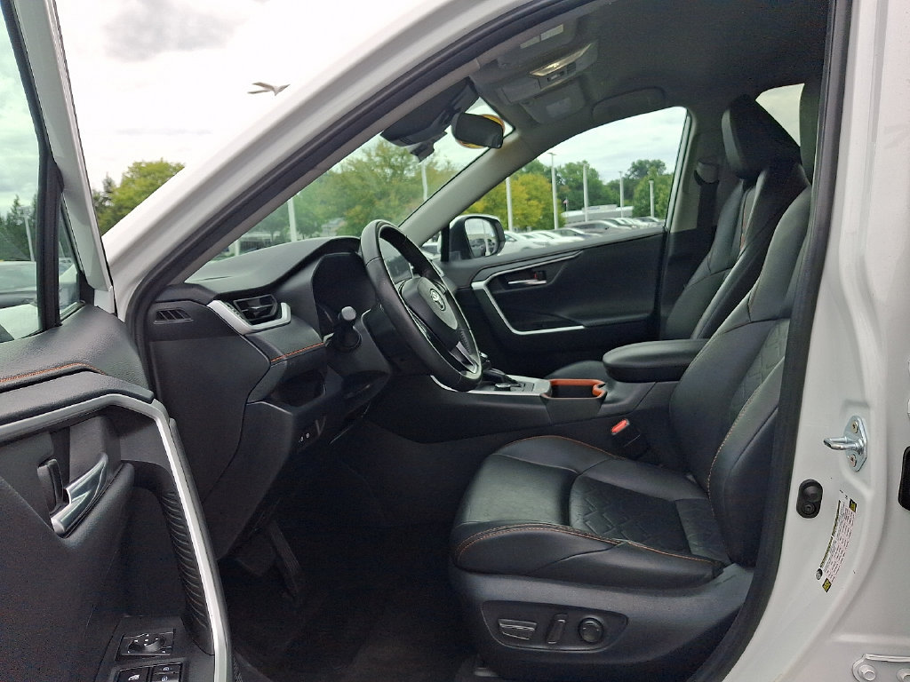 Used 2024 Toyota RAV4 Adventure AWD/4WD image 13