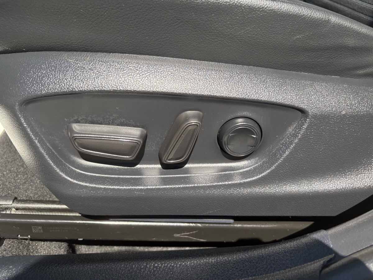 Used 2024 Toyota Camry SE image 22