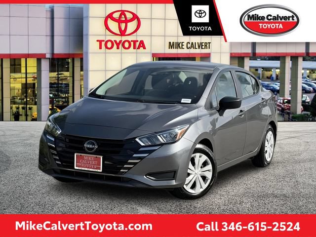 Used 2024 Nissan Versa S w/ Trunk Package