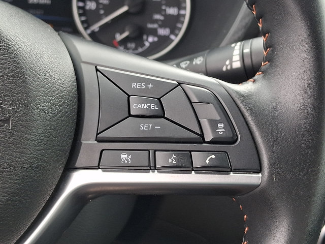 Used 2025 Nissan Sentra SR FWD image 21